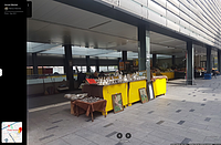 Fotografie de pe Google Maps cu Piața Amzei, zona tarabelor de legume/fructe de la exterior. Fotografie realizată în septembrie 2021.