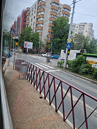 Stația de tramvai Zizin, modernizată, fotografiată pe 25 aprilie 2024.